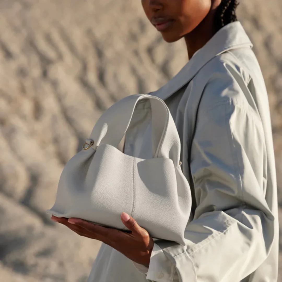 Bolsa de Luxo em Couro Estruturada Victoire - Image 7