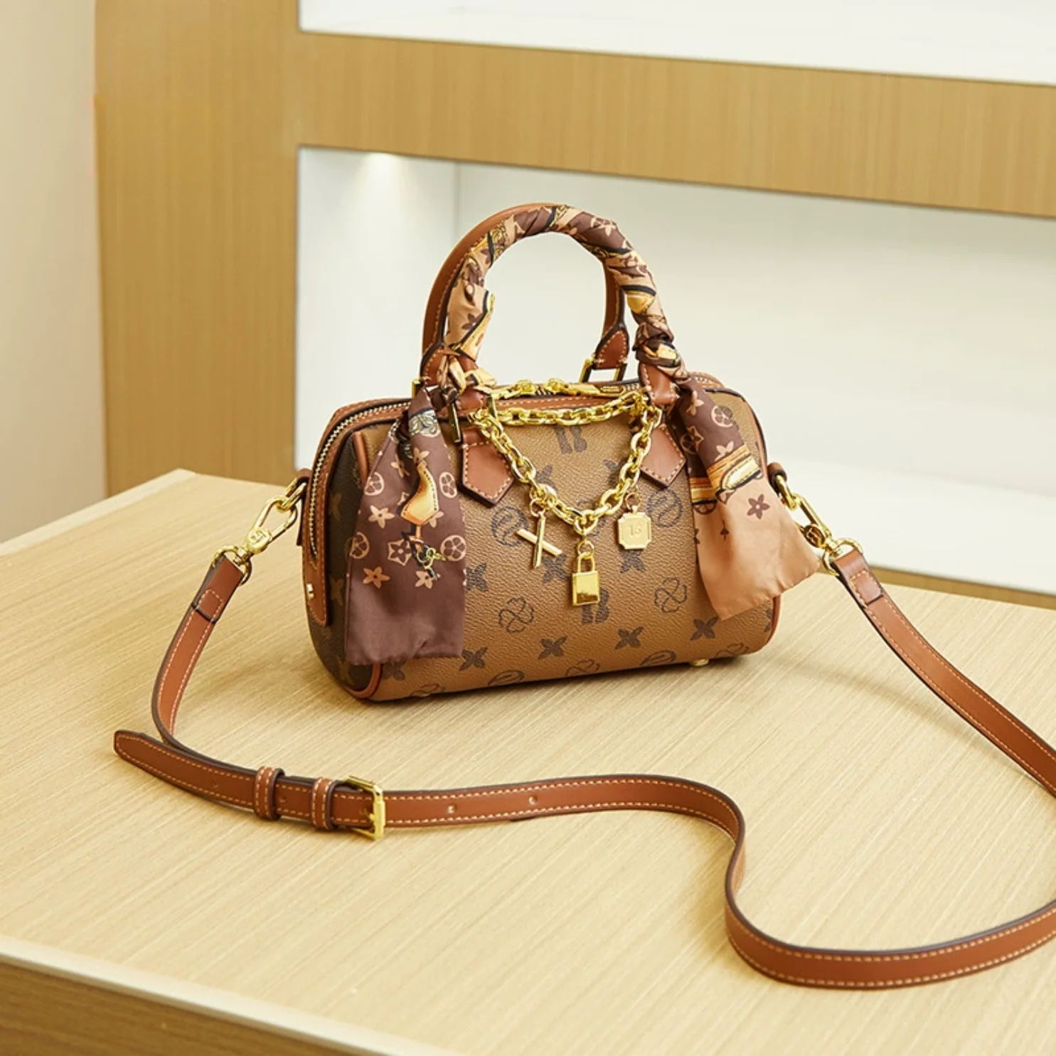 Bolsa de Luxo em Couro Genuíno Charlotte - Image 10