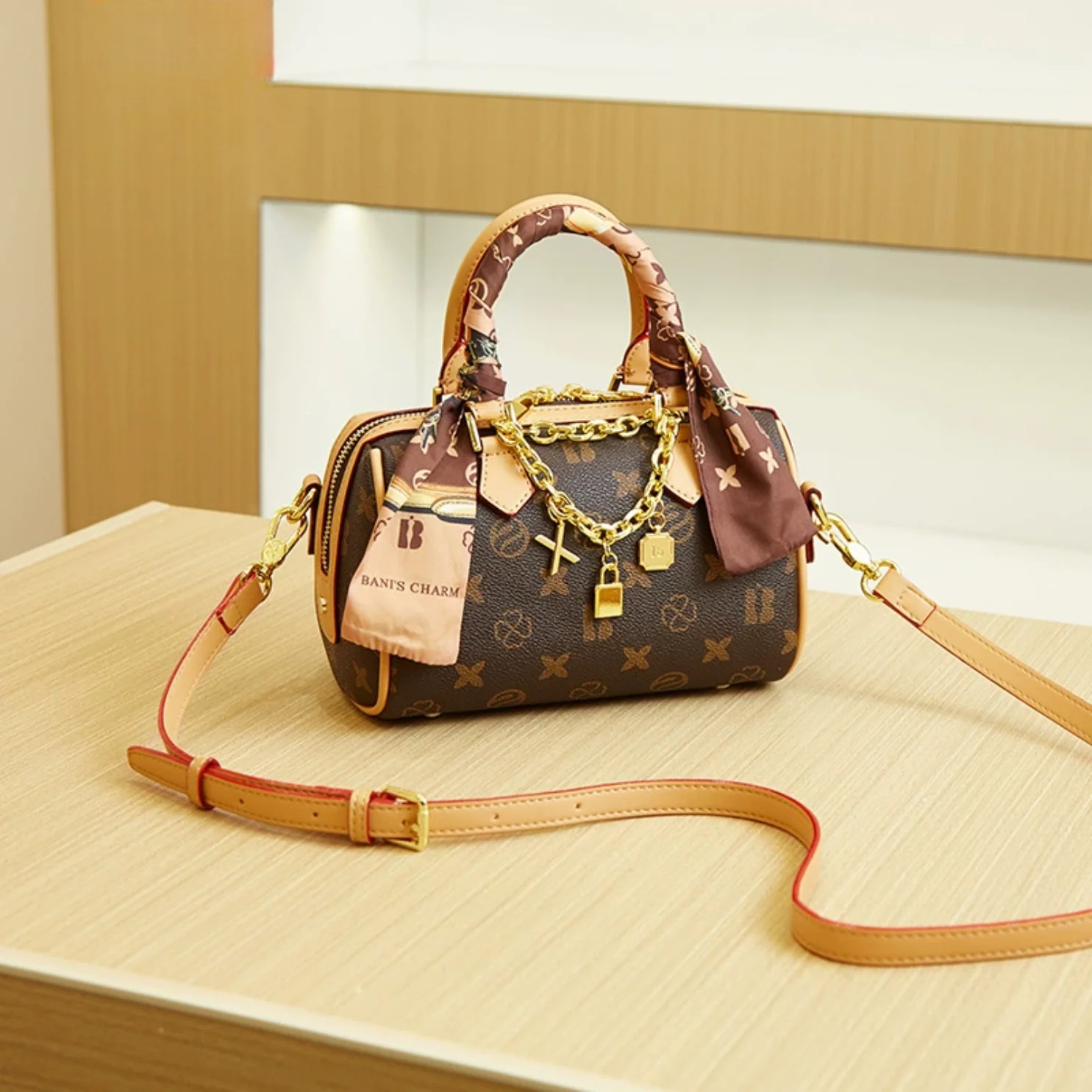 Bolsa de Luxo em Couro Genuíno Charlotte - Image 11