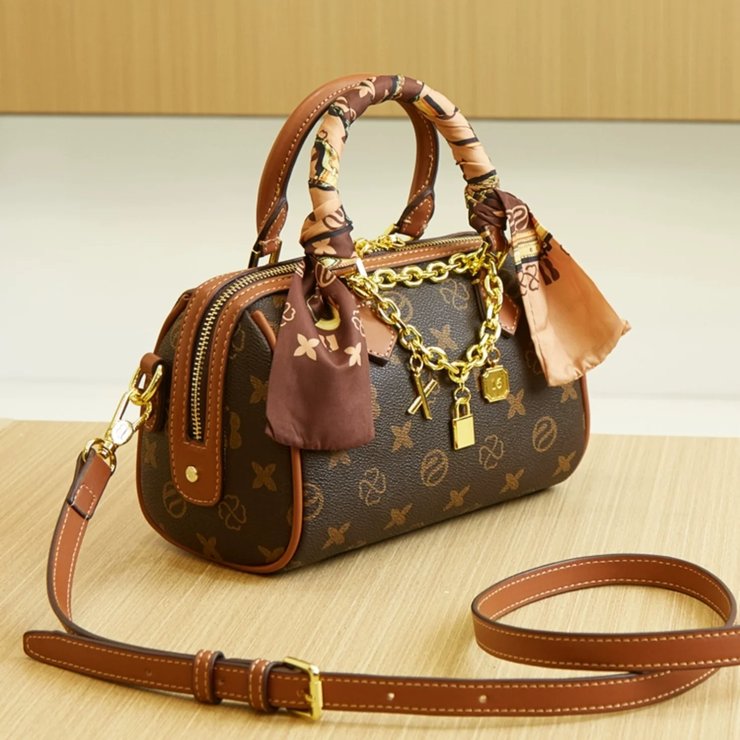 Bolsa de Luxo em Couro Genuíno Charlotte - Image 5