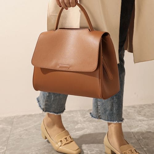 Bolsa de Ombro de Couro Oblíqua Estelle - Image 3