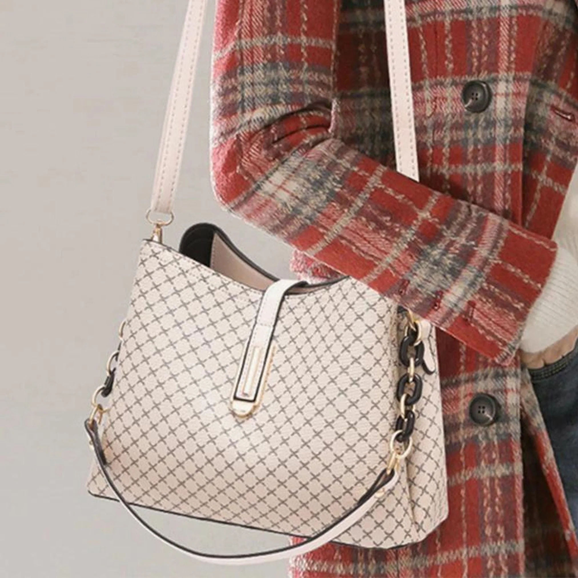 Bolsa Feminina em Couro Genuino - Ayla Hernandes - Image 5