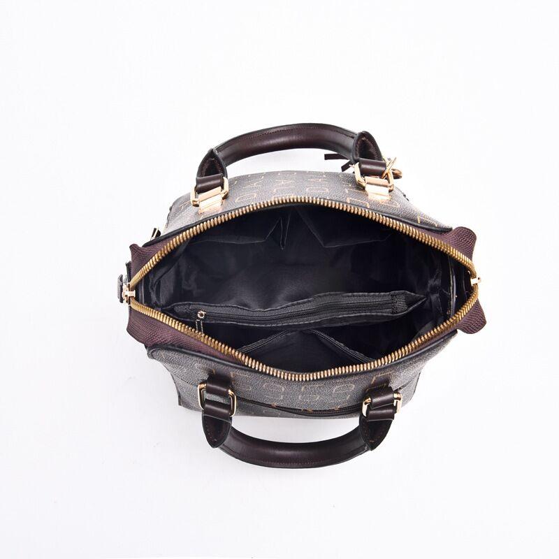 Bolsa Feminina em Couro Genuino - Pure Luxury by Lina + Chaveiro de Brinde - Image 13