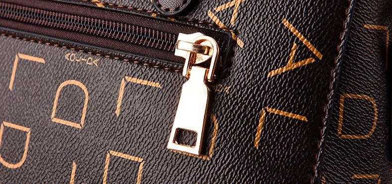 Bolsa Feminina em Couro Genuino - Pure Luxury by Lina + Chaveiro de Brinde - Image 16