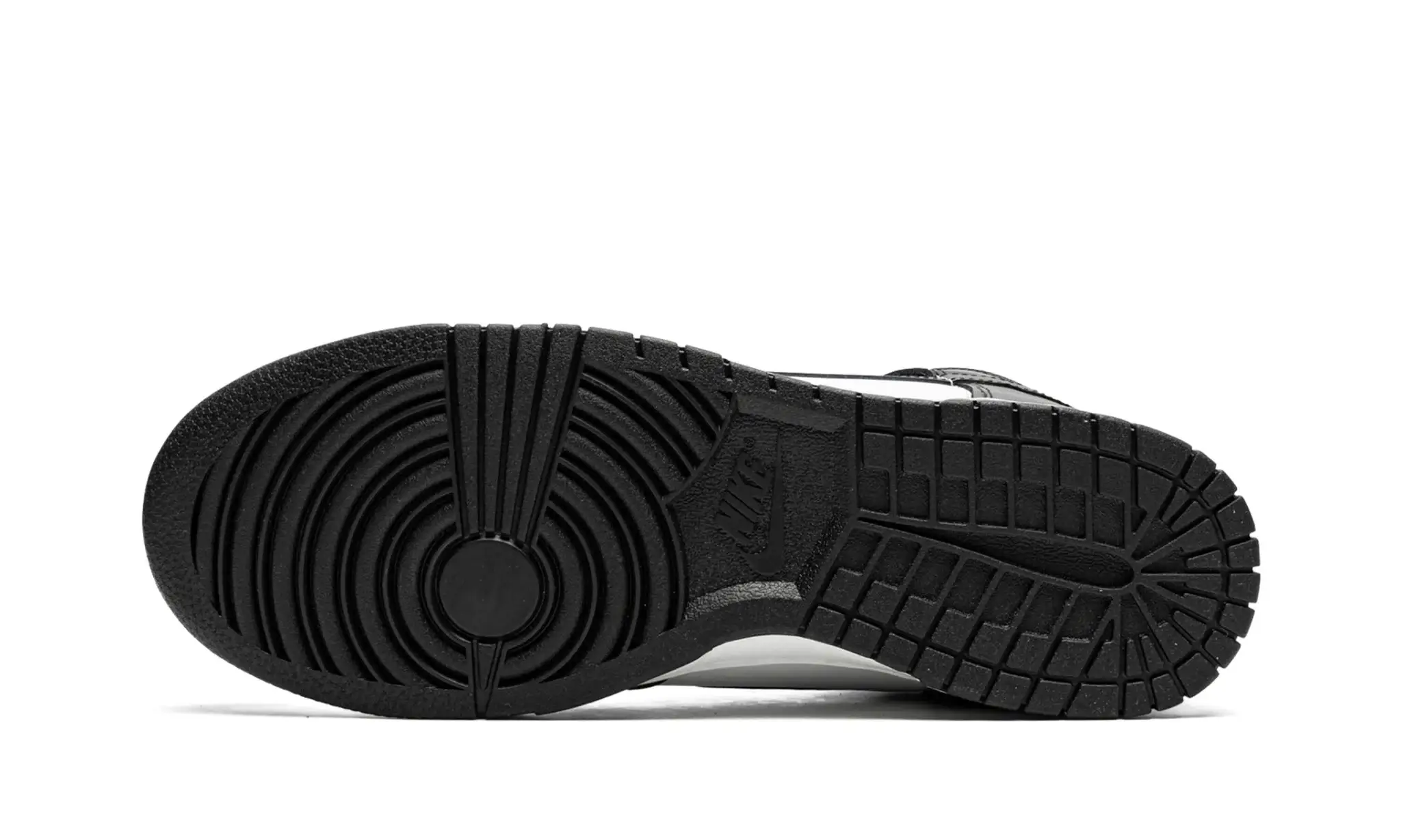 Tênis Nike Dunk High Feminino "Black and White" - DD1399-105 - Image 4