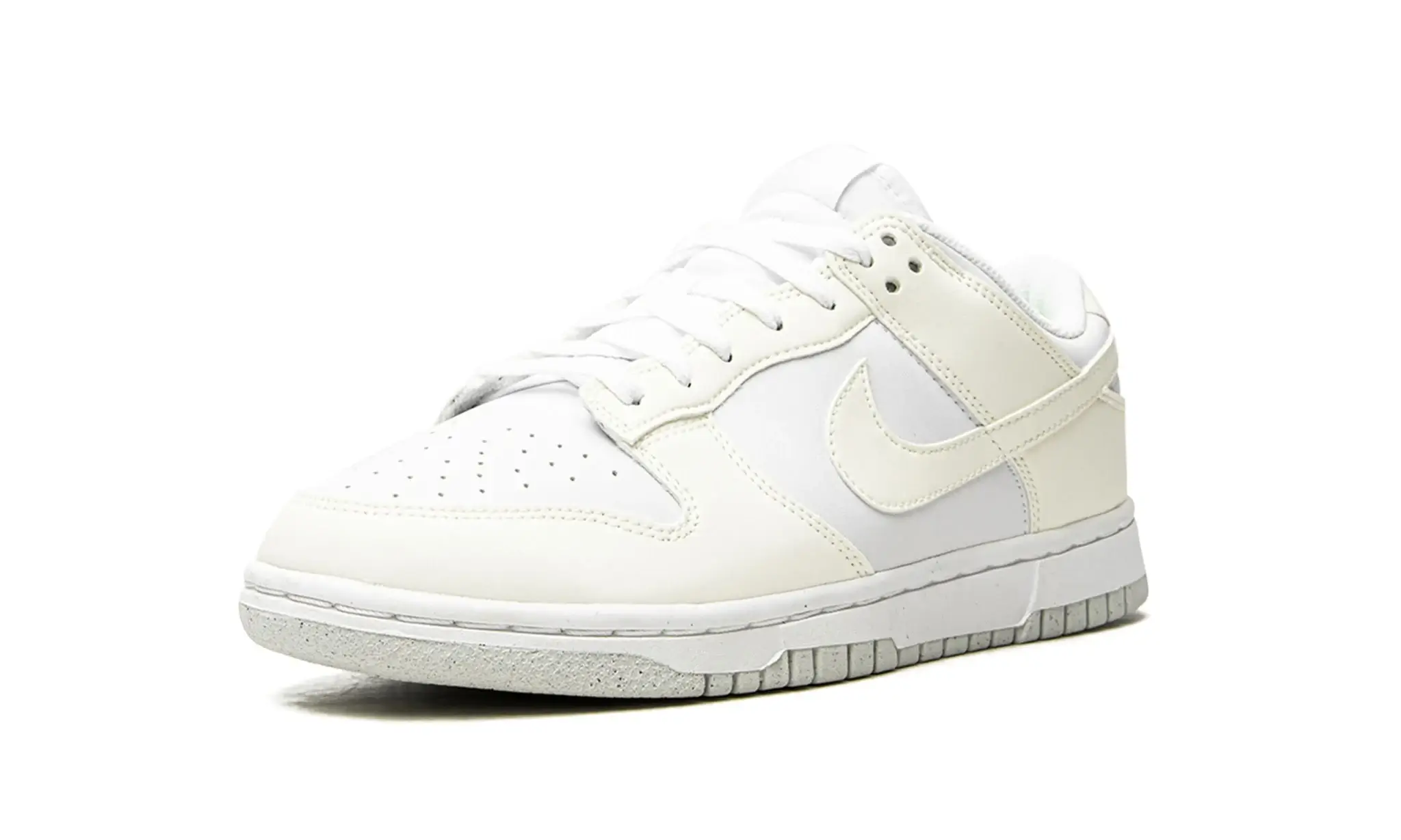 Tênis Nike Dunk Low Feminino "Move to Zero Sail" Branco - DD1873-101 - Image 4