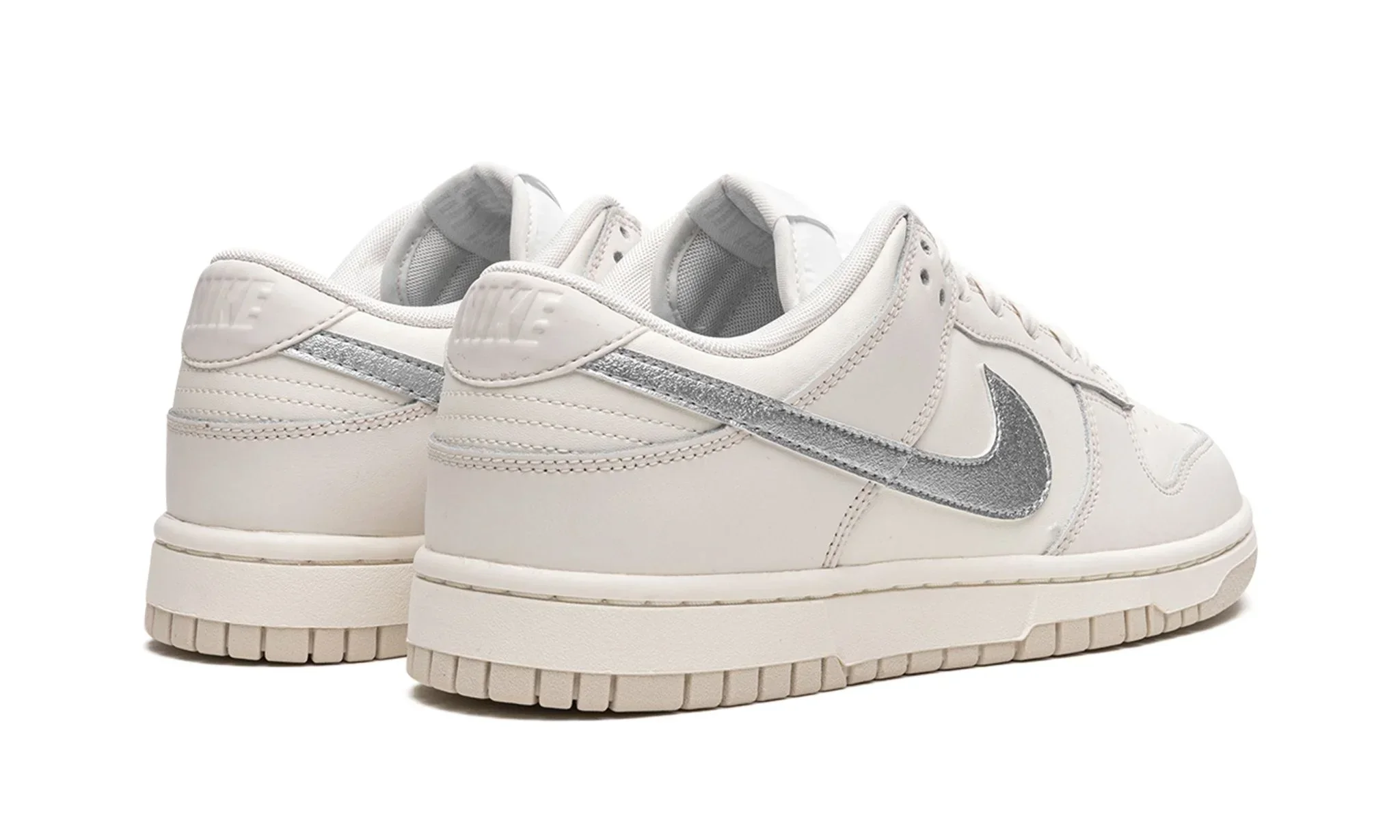 Tênis Nike Dunk Low Feminino "Oxygen Purple" Roxo / Lilás - DX5930-100 - Image 3