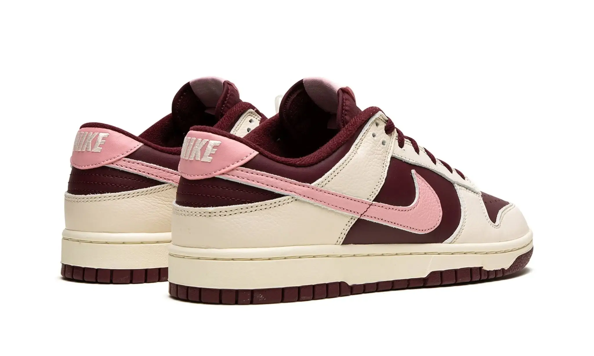Tênis Nike Dunk Low Feminino "Valentine's Day" Bordô - DR9705-100 - Image 3
