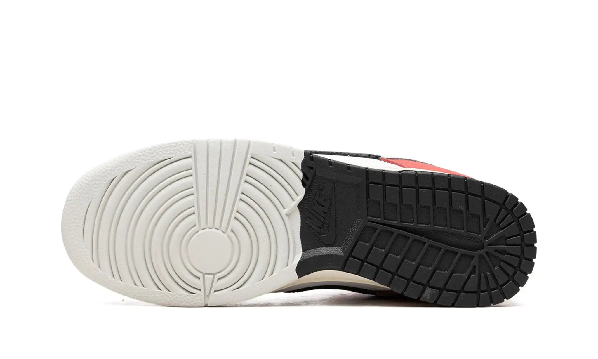 Tênis Nike Dunk Low Masculino "Chicago Split" Vermelho - DZ2536-600 - Image 5