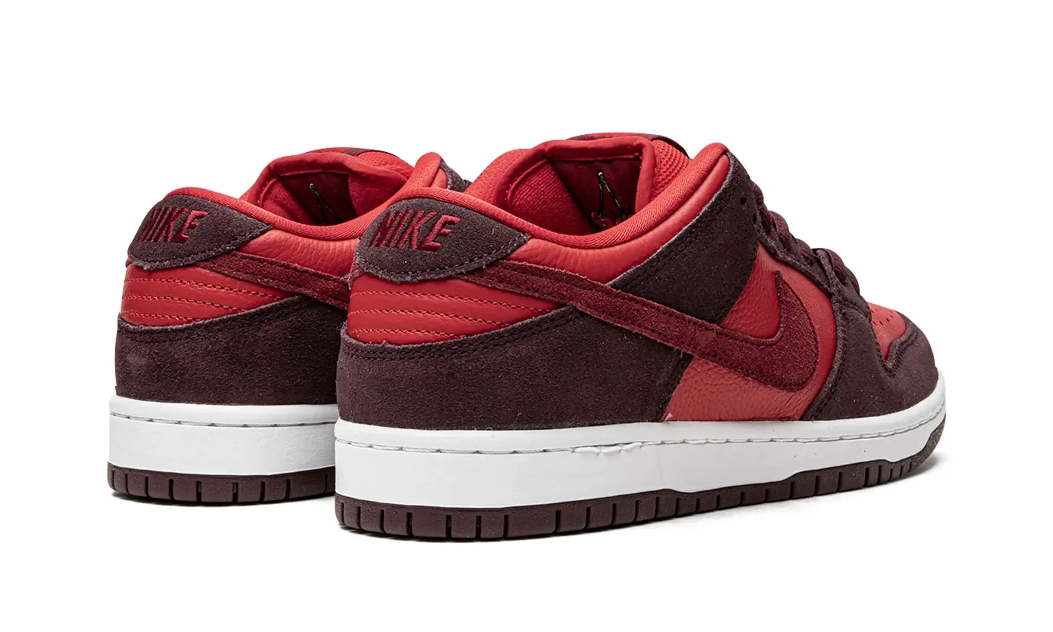 Tênis Nike Dunk Low SB Masculino "Cherry" Vermelho - DM0807-600 - Image 3